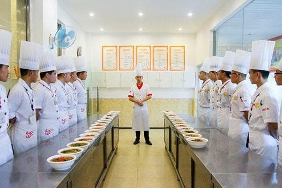 中国十大烹饪大学排行榜：从理论到实践的全面培养