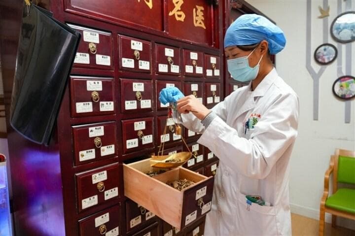 西宁家庭医生融合中藏医服务，100%社区卫生中心覆盖10项适宜技术