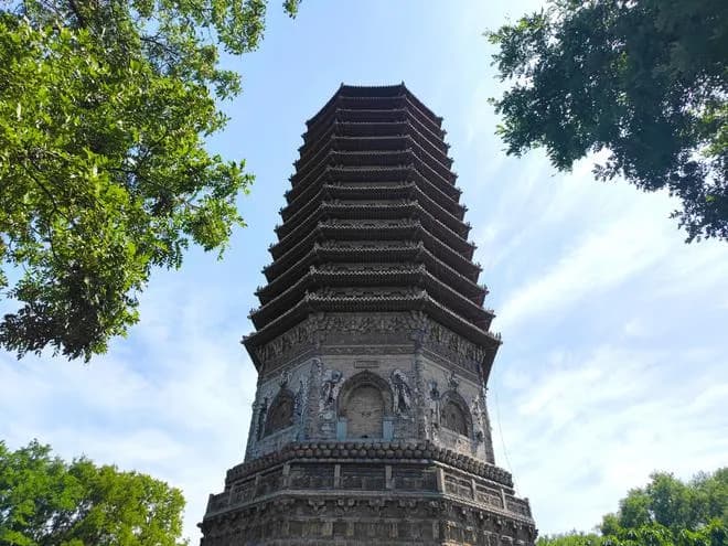 北京免费小众宝藏公园，内有一座百年古塔，是周边标志性建筑