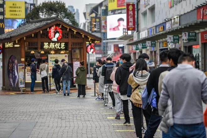 从一杯难求到门庭冷落，“网红奶茶鼻祖”走出湖南为何滤镜碎了？