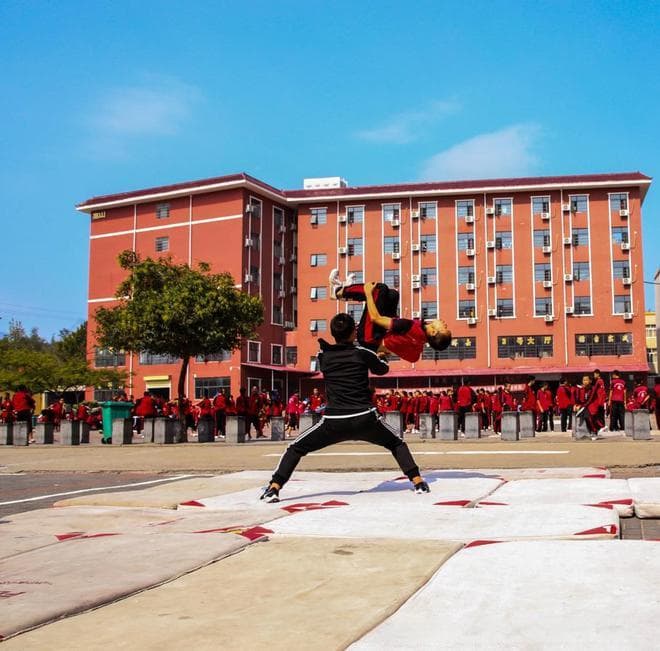 嵩山少林武术学校：河南武校口碑的璀璨明珠，引领武术教育新风尚