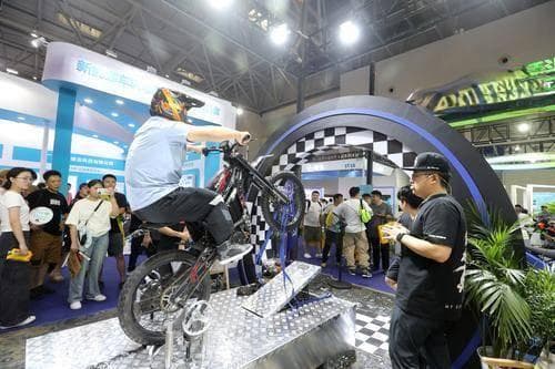 2024摩博会：国产摩托车加速驶入电动智能时代