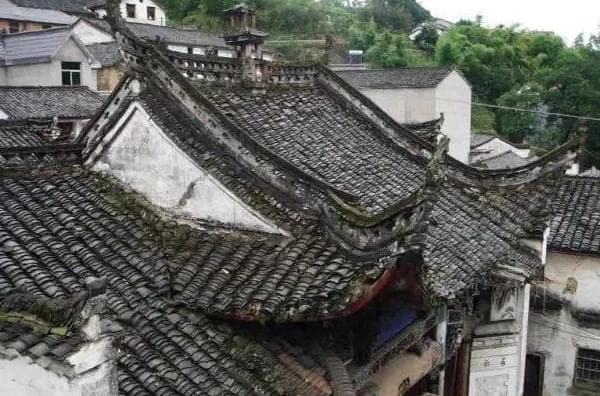 徽派建筑瑰宝朱氏宗祠：800年古建变身文化礼堂