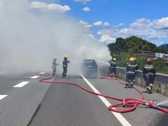 高温：警惕车内自燃！