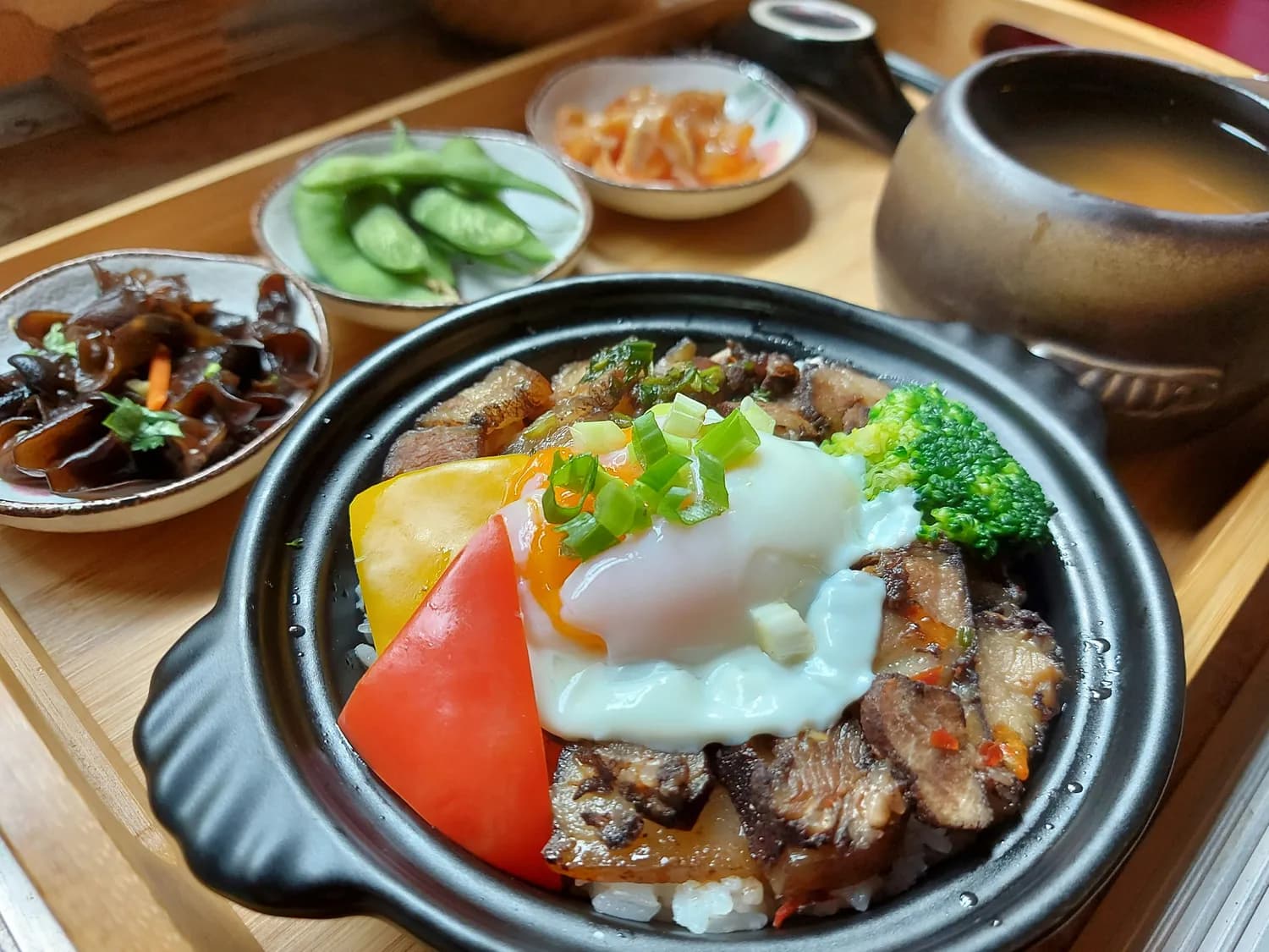 谷田稻香瓦锅饭，冬季暖心首选