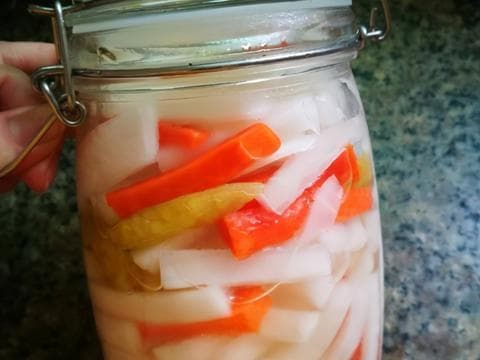 在家怎么腌出爽到跺脚的萝卜泡菜？