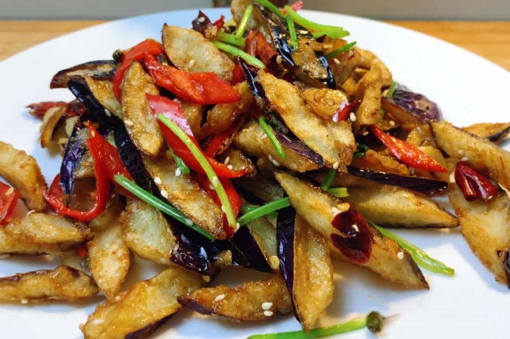 脆皮茄子：一道色香味俱佳的中华传统美食
