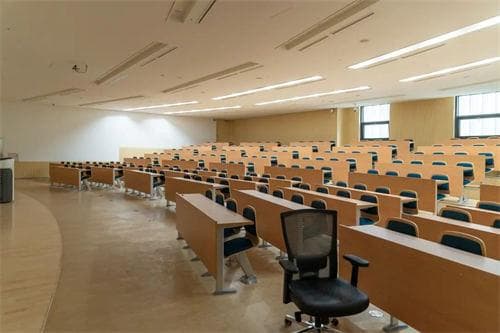 大一新生美国留学高效准备：一站式规划指南助你启航