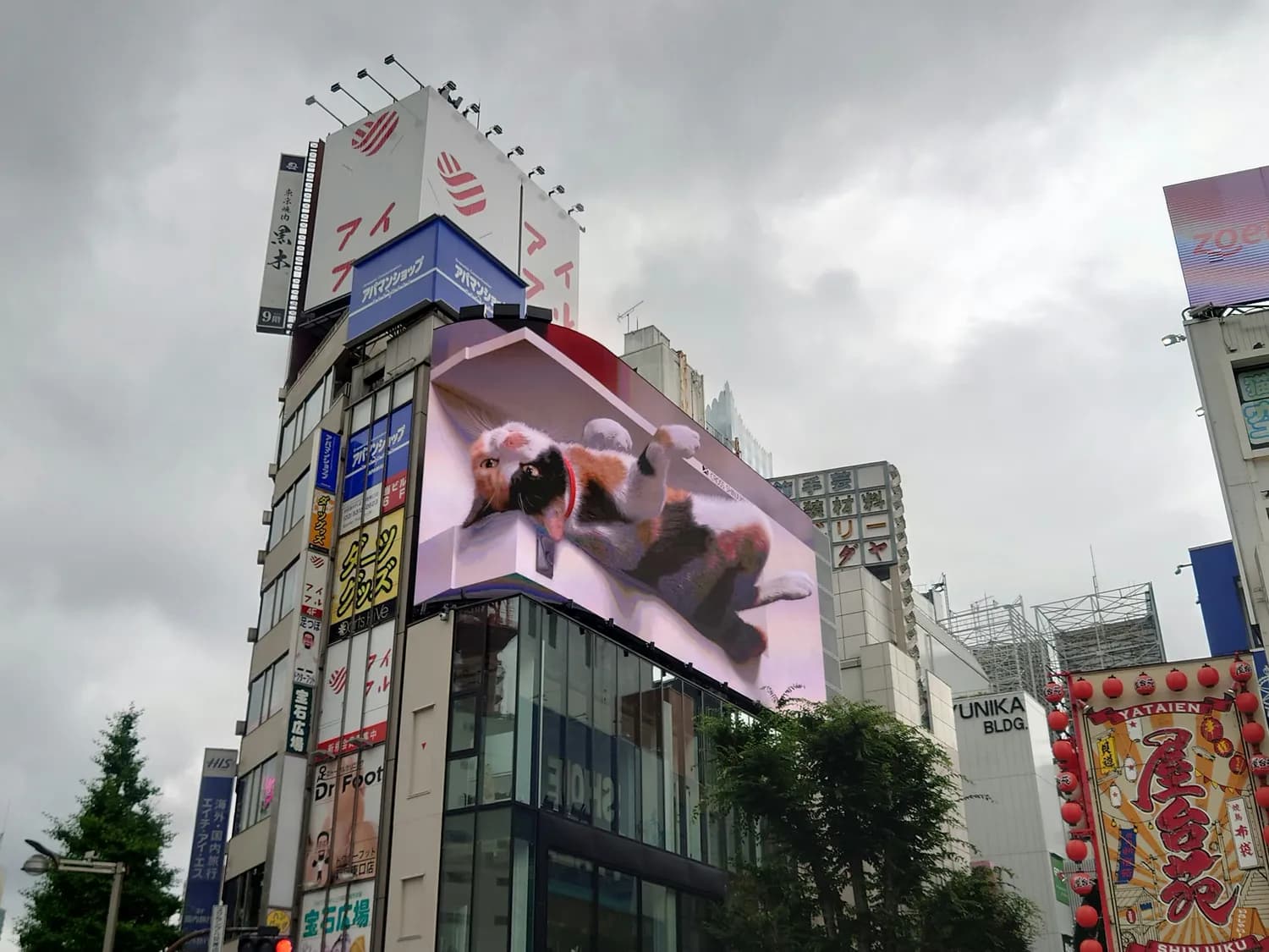 DeepSeek眼中的成都：春熙路与熊猫基地的新潮流