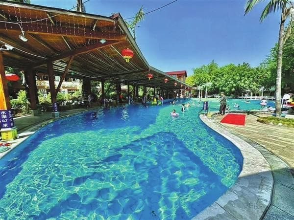 云南弥勒：梅花温泉社区整合文旅资源助推经济发展