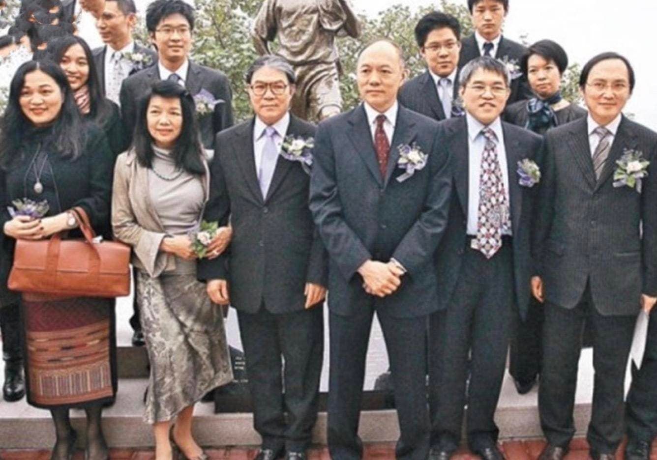 香港霍英东家族：豪门传奇背后的家国情怀与商业智慧