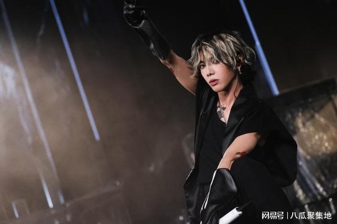 “火星少年”到中国音乐人——华晨宇：华语乐坛文化自信的领军人