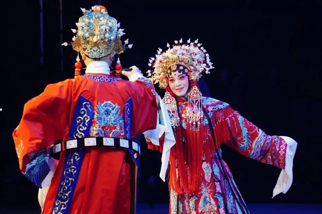 中国戏曲：从宋金南戏到当代京剧，348个剧种的传承创新