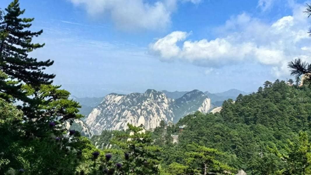 华山四季游：最佳旅行时间指南，每个季节都有不同的故事