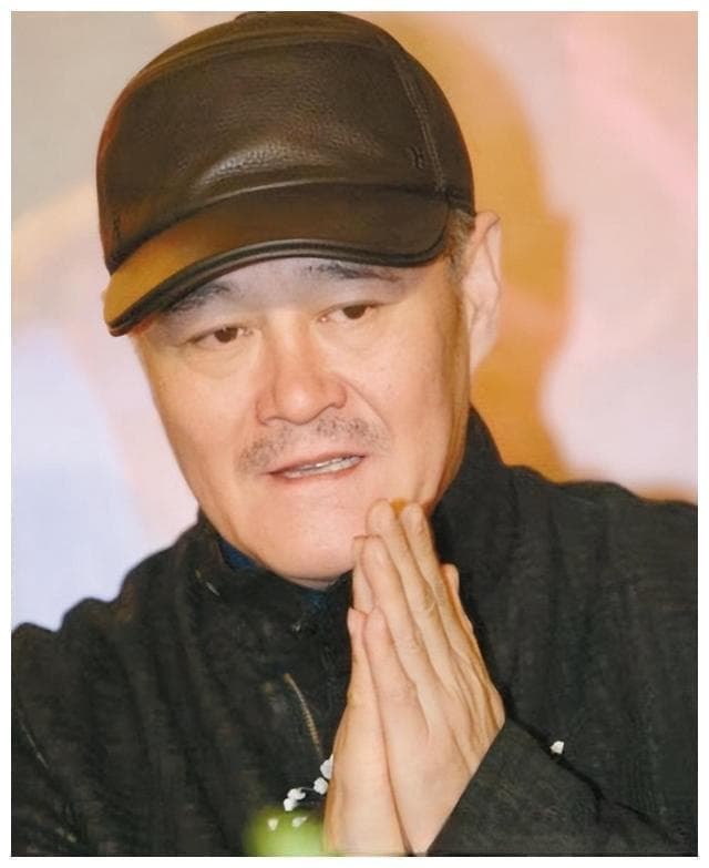 赵本山复出巡演引爆东北喜剧热，票价争议引发热议