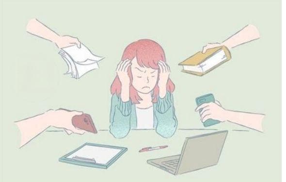 成年子女长期宅在家不出门不上班的原因及应对策略