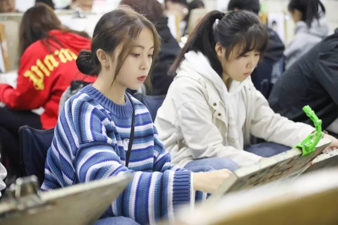 艺术生就业难？提升专业技能和关注行业动态是关键