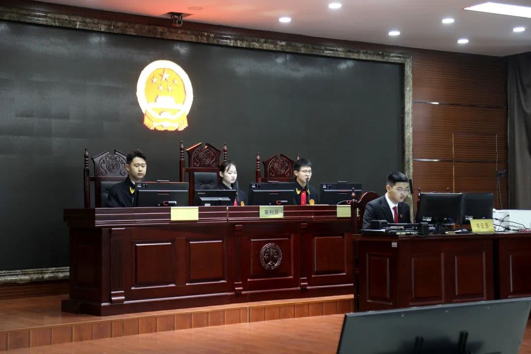 法护“未”来丨沉浸式“模拟法庭” 解锁学法新模式