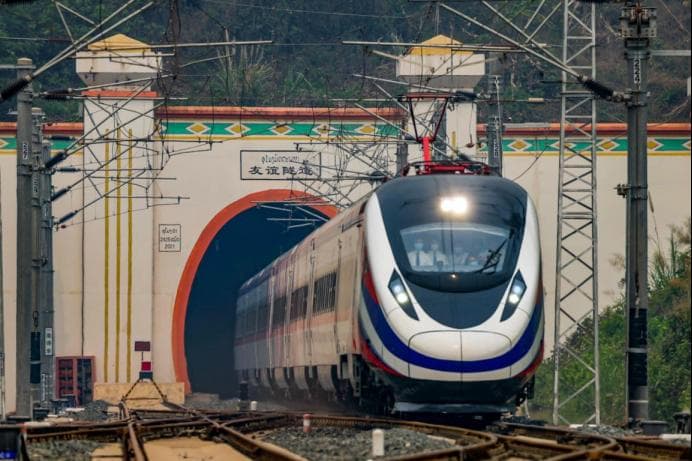 坐动车出国旅游！这条跨国铁路开通三周年