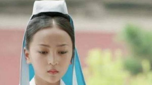 《红楼梦》中，神秘的妙玉到底有着怎样的身世背景呢？