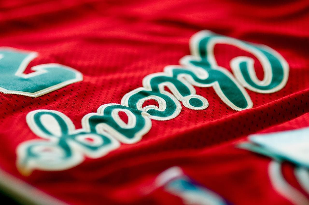 雷霆与爵士，一场篮球盛宴的深度解析—NBA赛场上的激情对决