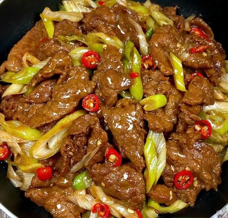 过年买牛肉，选牛腿肉还是牛肋条？牢记“3不买”，差别太大了！