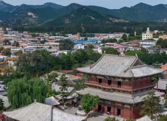 中国古建筑研究的代表人物