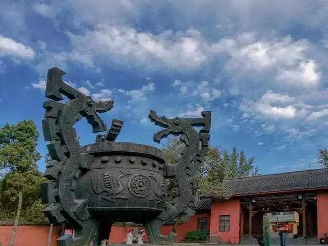 道术探秘：外丹黄白术的神秘面纱，领略中国古代神奇的炼丹术