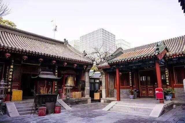 隐在高楼里的精致小庙——吕祖宫