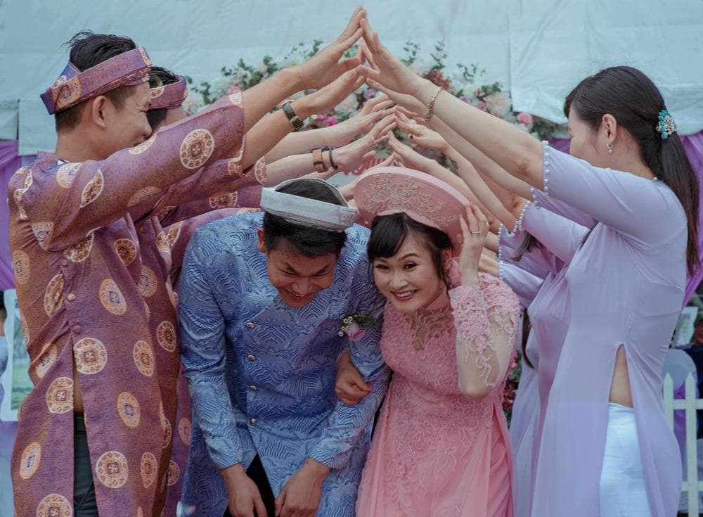 结婚人数一旦跌破600万对，人口问题神仙难救！