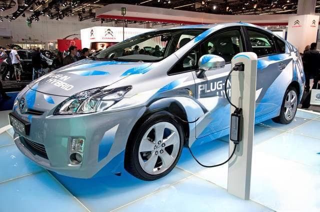 一文读懂混合动力车型：分类、选购要点与实用建议