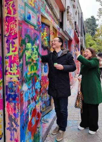 只因爱喝“小钵子甜酒”，长沙女子嫁给了他，20年后竟然…