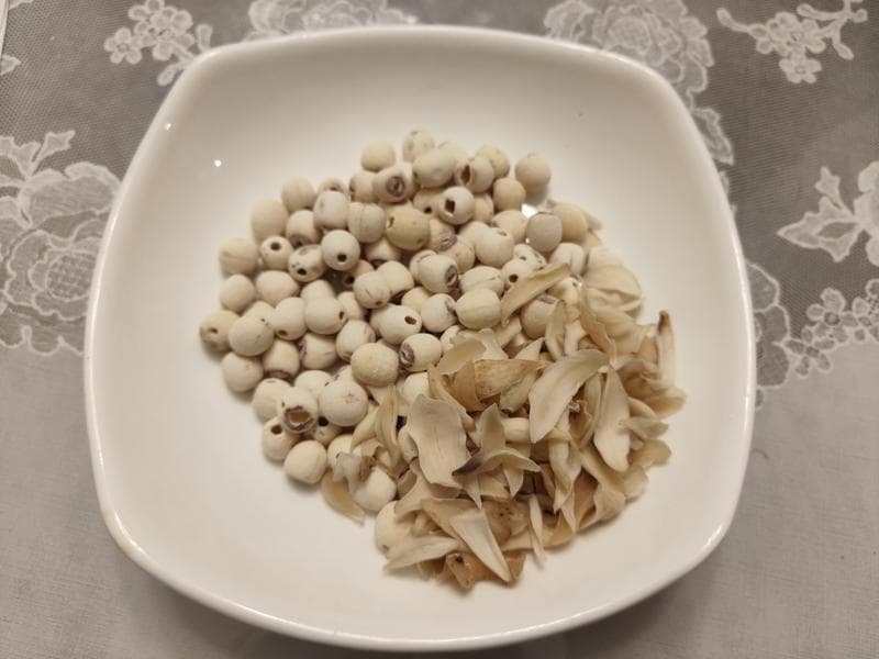 莲子百合糖水：一道养心安神的传统甜品