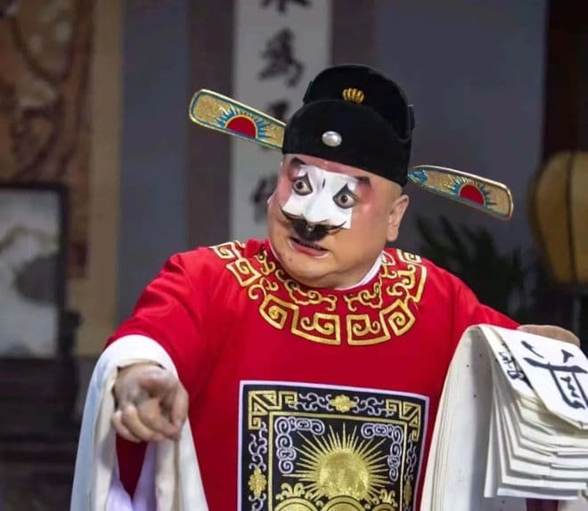 七品芝麻官的背景是什么，诰命夫人是多大的官？都长什么样？