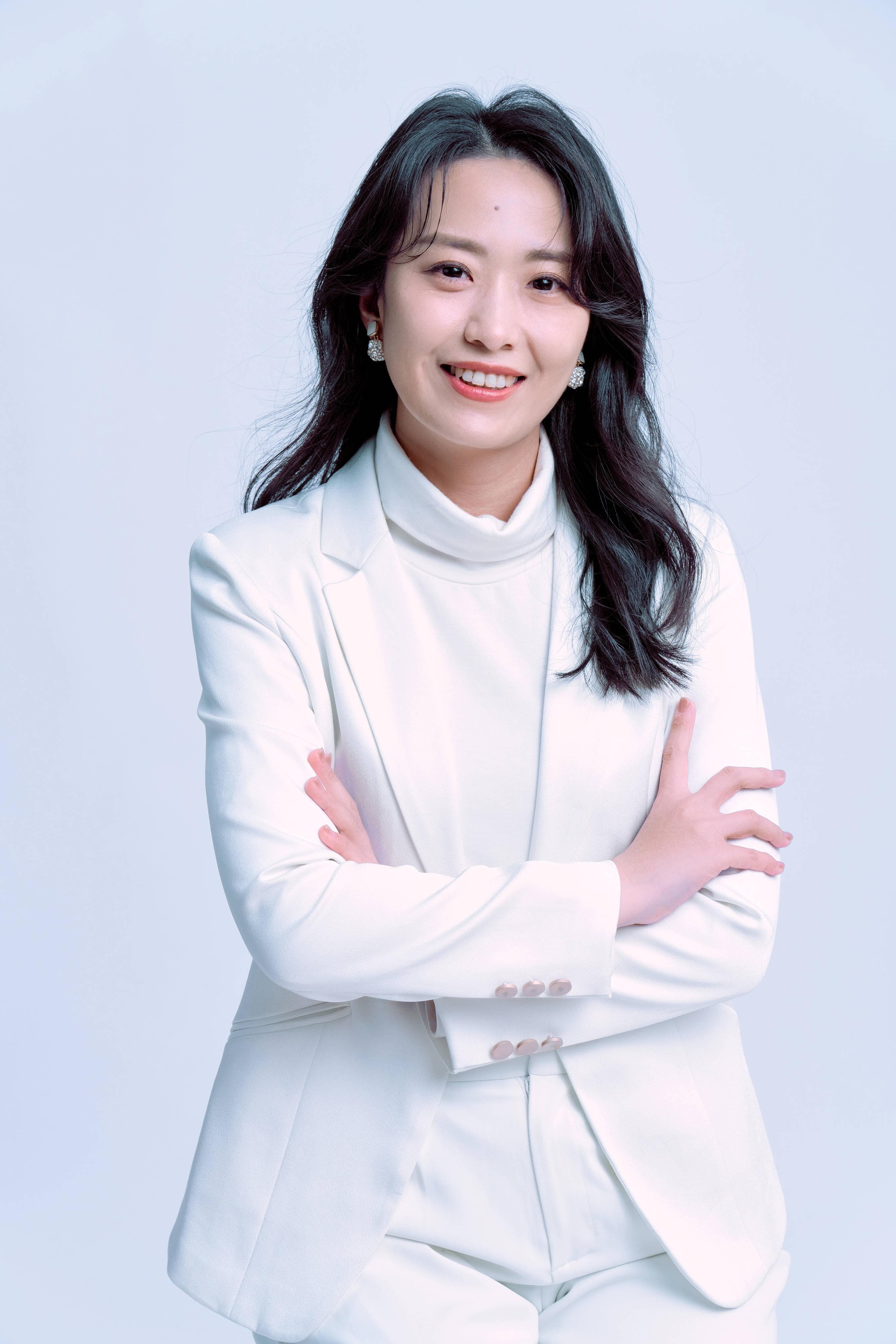 整形医生洪波：知性美是职场女性的制胜法宝