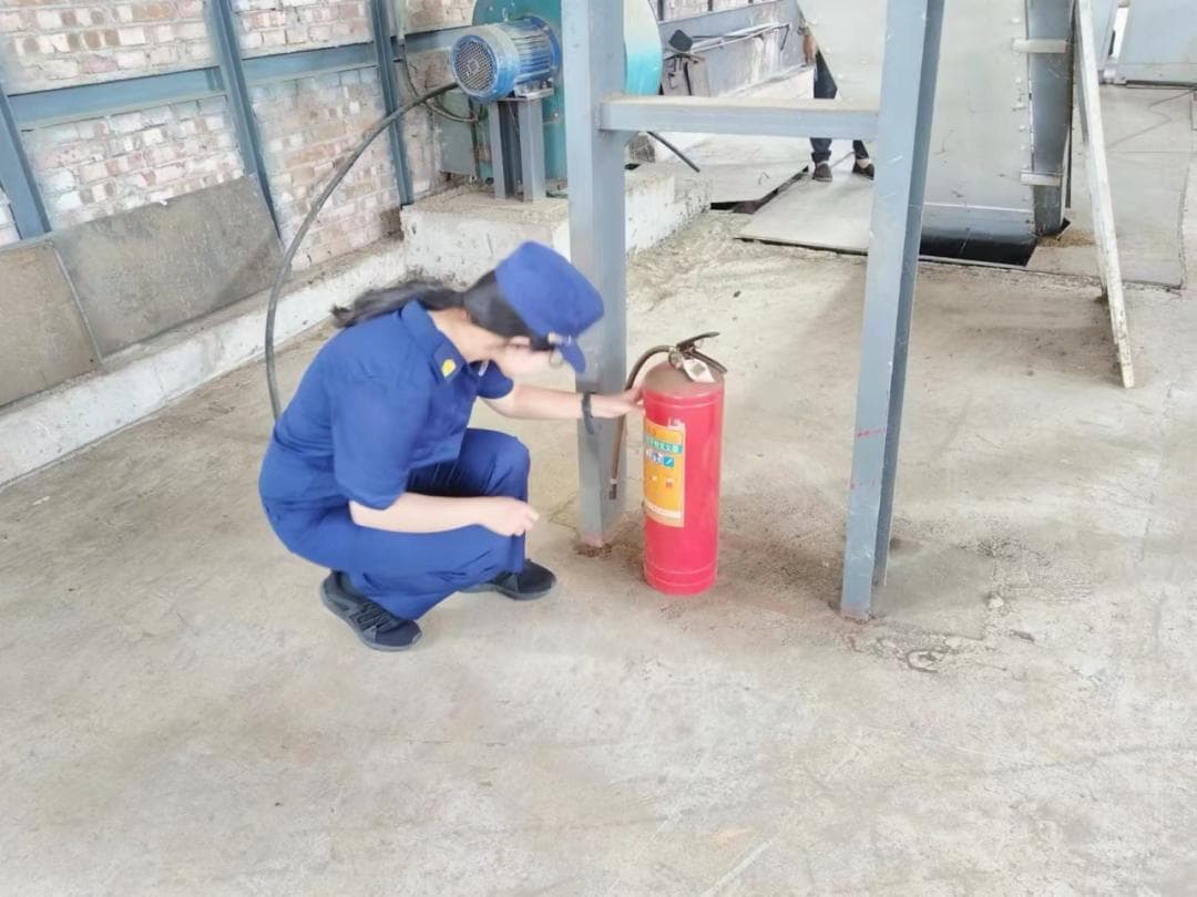 青春献祖国，大学生消防志愿者在行动