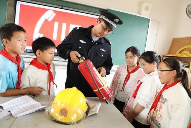 2024年选择当辅警，还有机会转正吗？