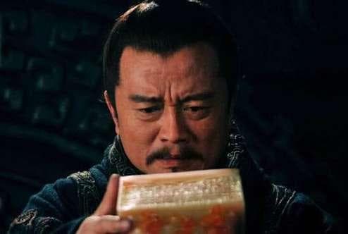 袁术称帝：一个权力与欲望交织的悲剧
