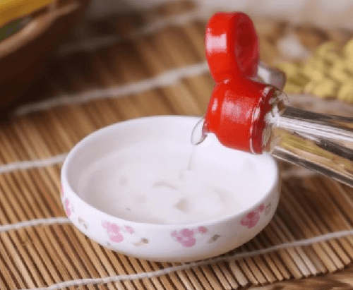 玻璃胶弄到手了怎么洗掉