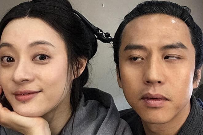 孙俪女儿的肖像画曝光，画面背后的故事让人泪目！