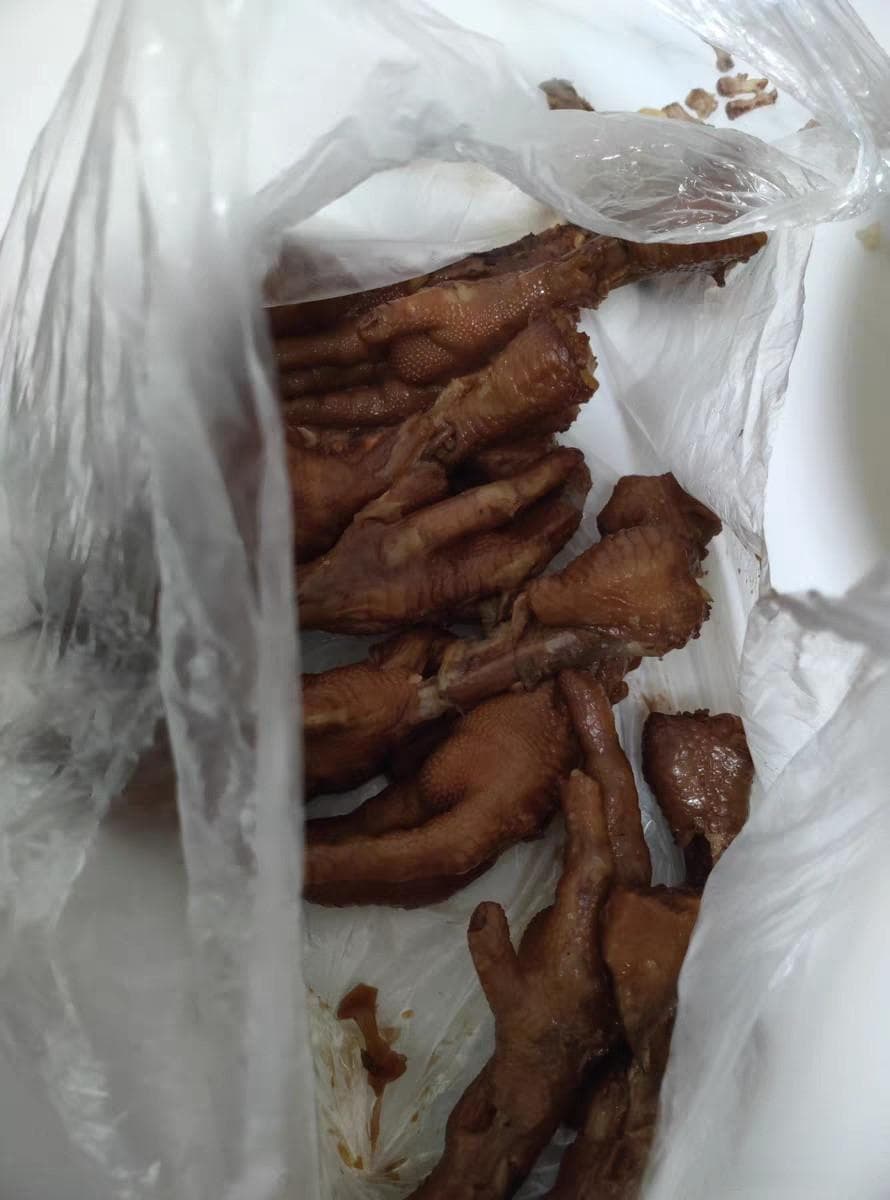 自己做好吃的鸡爪吧