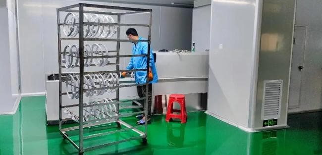 真空镀膜技术全面解析：从基础原理到高级应用