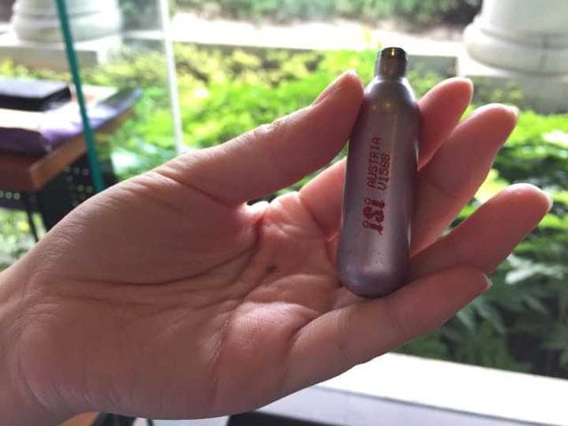 笑气如何致瘫：抑制人体对维生素B12的代谢 损坏神经系统