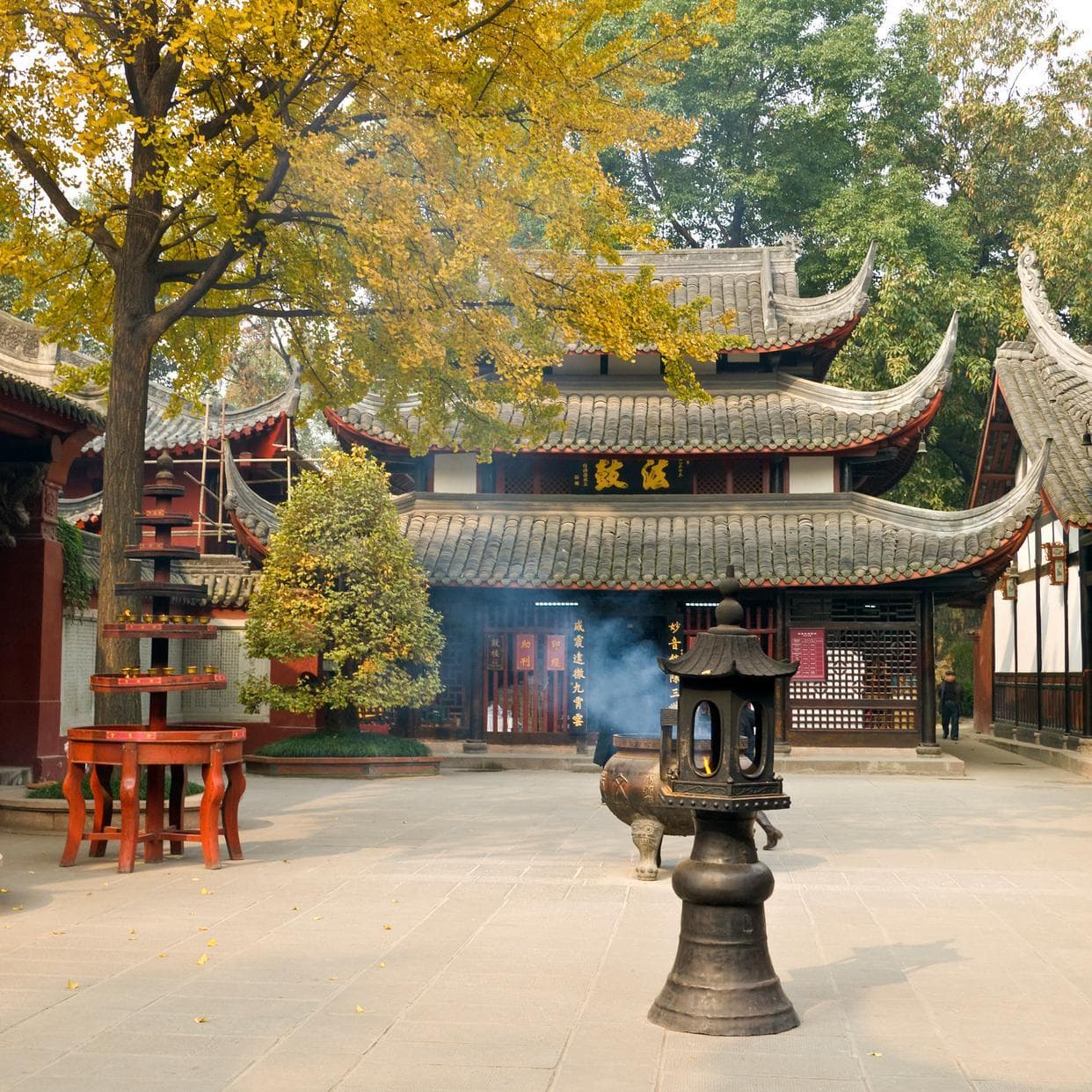 成都文殊院：从隋朝古刹到现代禅修中心