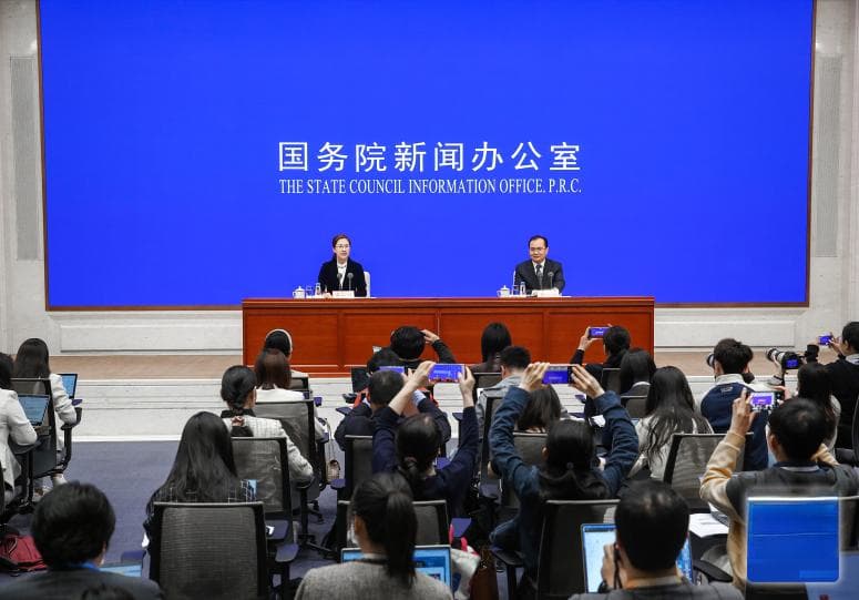 国家统计局：一季度服务业保持较好发展态势，对经济增长贡献率为55.7%