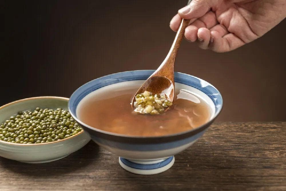 劝你三伏天多喝绿豆汤的理由，一个就够了