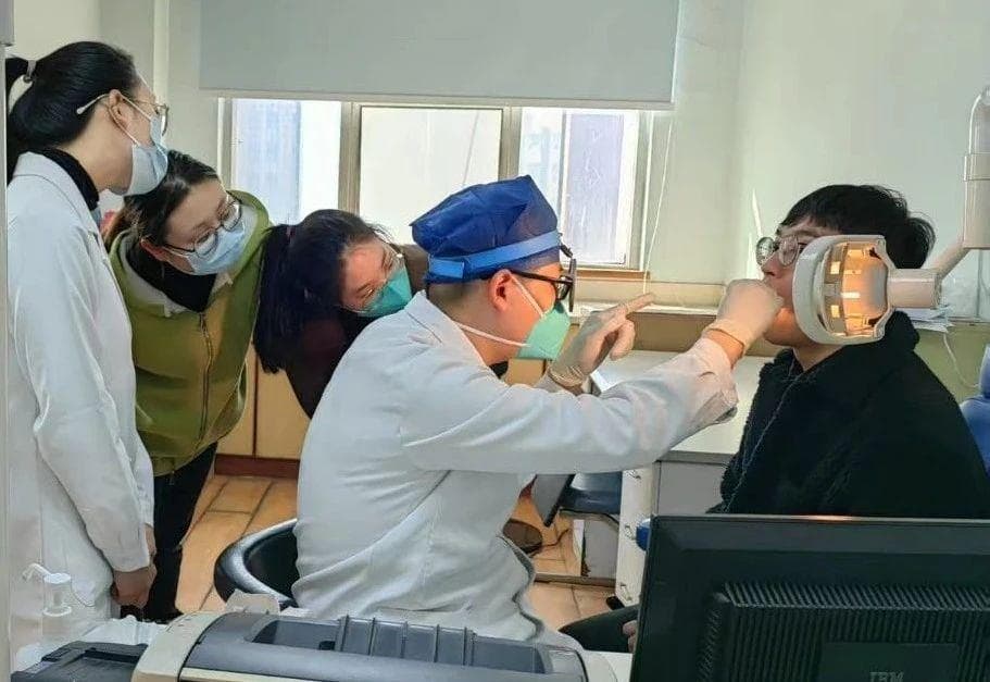 当心！耳朵也会“发霉”？这两个习惯要改掉