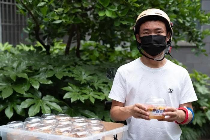 30岁护士患尿毒症摆摊卖冰粉，急需帮助