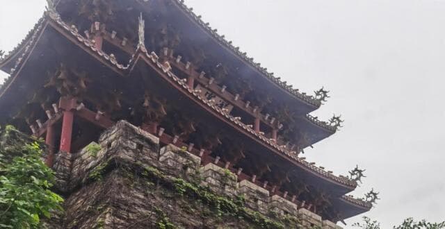 花最少的钱，看最美的景！让我们搭乘公交漫游泉州