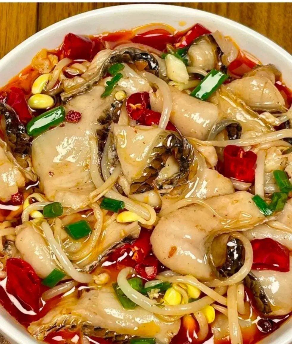 四川水煮鱼：一道让人难以忘怀的地道美食